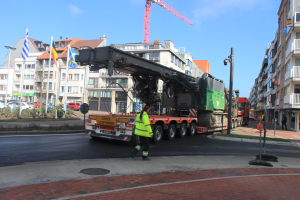 Transport Liebherr LRB 355 van Brugge naar Knokke